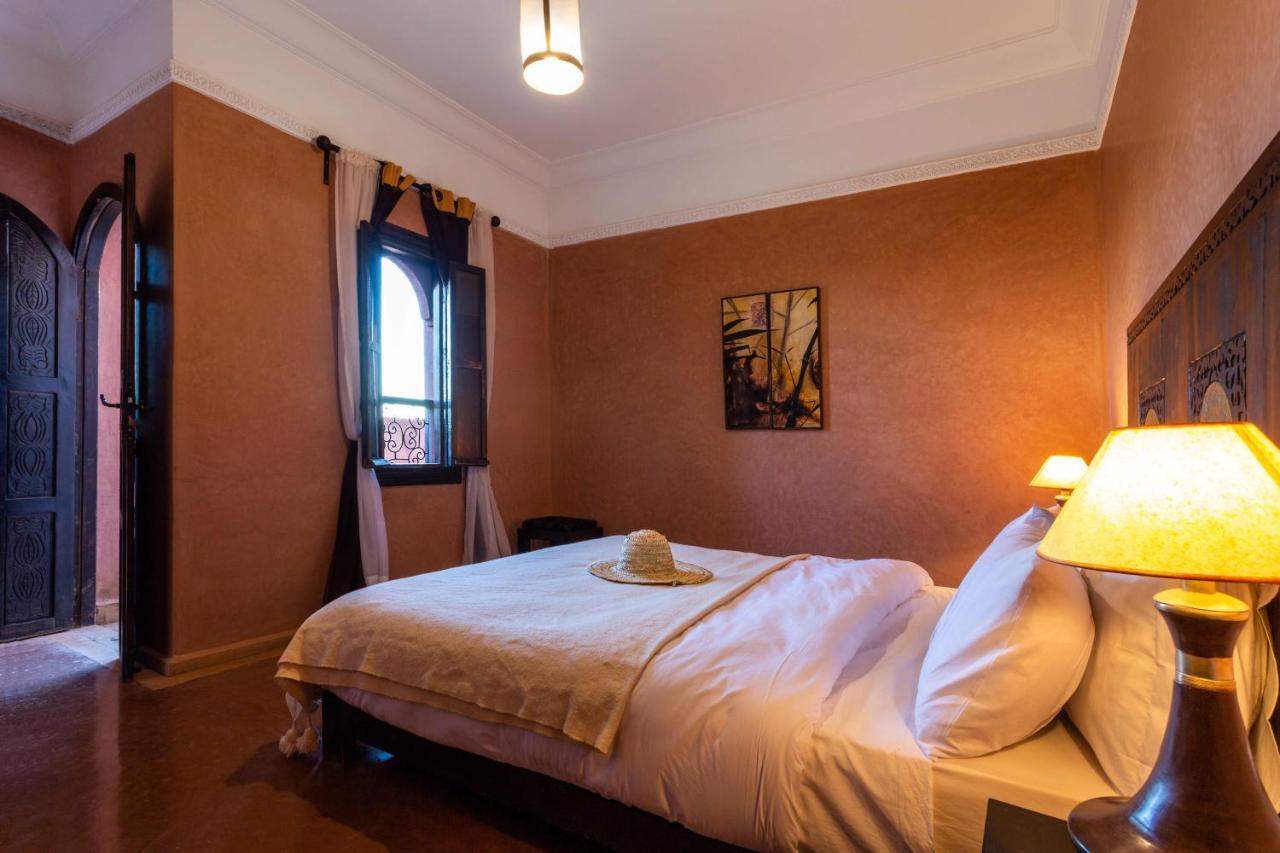 Kasbah Caracalla Bed & Breakfast Ait Zat Ngoại thất bức ảnh